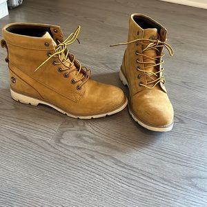 Timberland Boots (women’s)